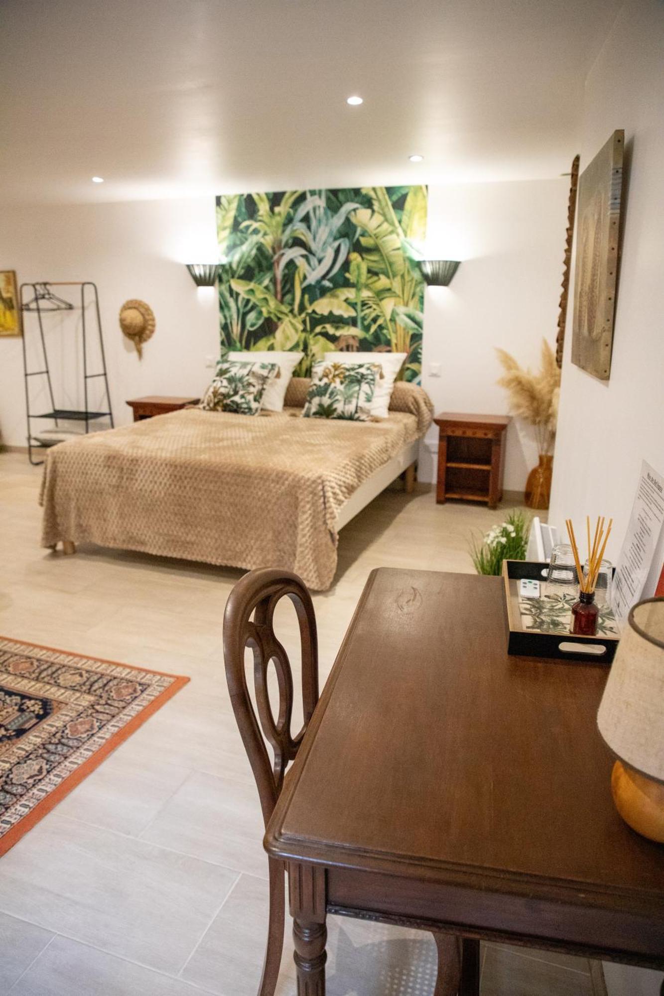 Mas De Bellegou Bed & Breakfast Portiragnes Exterior photo